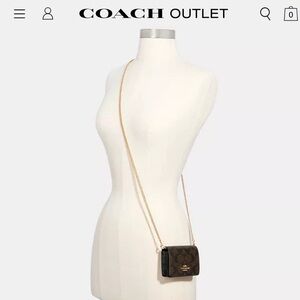 Mini coach wallet with gold chain link